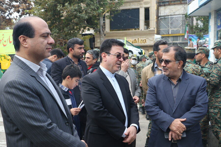 یوم الله 13 آبان گرامیباد