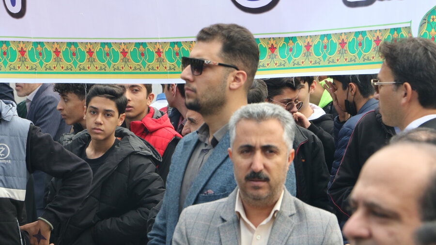 یوم الله 13 آبان گرامیباد