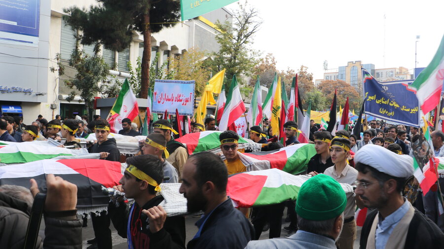 یوم الله 13 آبان گرامیباد