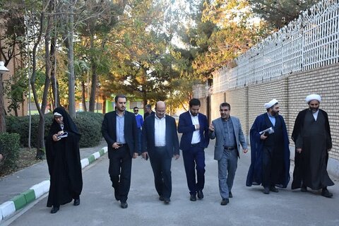بازدید جمعی از مسئولین کشوری و استانی از شیرخوارگاه علی اصغر