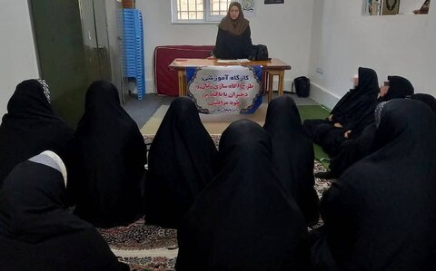 برگزاری کارگاه خودمراقبتی زنان و دختران در شهرستان چالدران