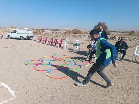 برگزاری بازی های بومی محلی برای معلولین بهزیستی شاهین دژ