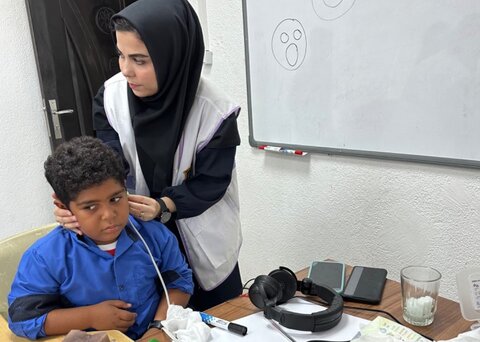 اجرای طرح غربالگری بینایی و شنوایی ویژه کودکان جزیره هندورابی
