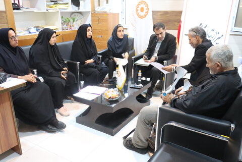 دیدار و ملاقات مردمی مستمر سرپرست بهزیستی استان بوشهر با مردم و جامعه هدف