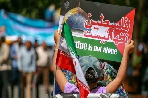 مردم کرمانشاه در حمایت از کودکان غزه راهپیمایی می‌کنند