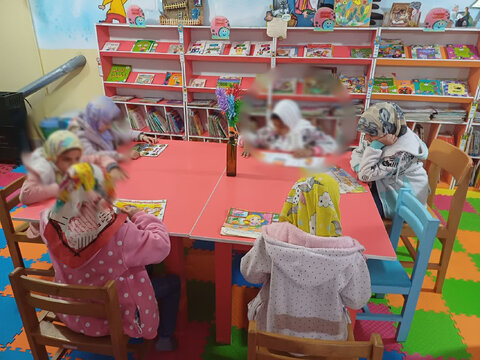 گزارش تصویری | شاهرود | کودکان و نوجوانان مراکز شبه خانواده عضو کتابخانه شدند