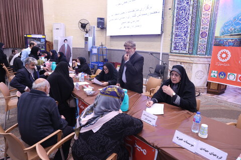 میز خدمت در 40مسجد  تهرانبا حضور ریاست سازمان بهزیستی کشور ومسئولان دستگاه ها