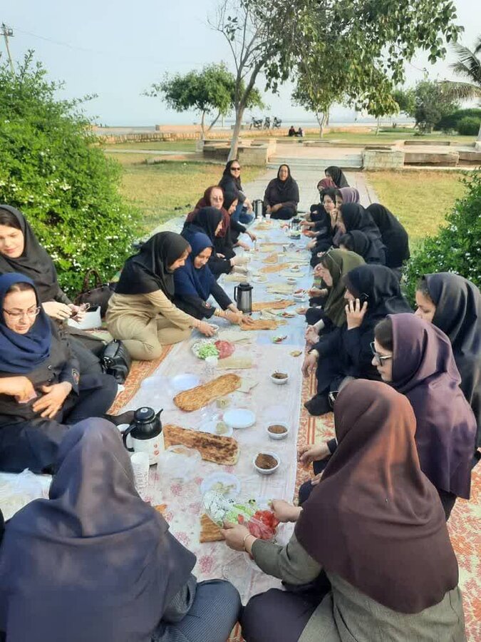 برنامه  پیاده روی، ورزش صبحگاهی و صبحانه کارکنان بانو بهزیستی شهرستان بوشهر به مناسبت روز پرستار