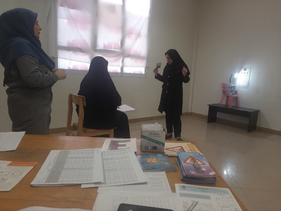 پاکدشت | بازدید از اجرای طرح سنجش بینایی در پایگاه‌های غربالگری تنبلی چشم