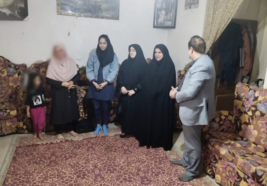 ساوجبلاغ |تقدیر از همسر توانخواه جسمی حرکتی ساوجبلاغی به مناسبت گرامیداشت روزپرستار