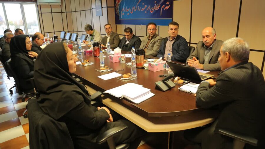 جلسه هم اندیشی دستگاه های مجری آیین نامه (ماده ۶ قانون حمایت از اطفال و نوجوانان)