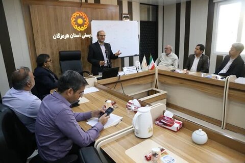 گزارش تصویری | برگزاری دوره آموزشی در بعد اضلاع تاثیرگذار بر اقتصاد ایران در حوزه جهاد تبیین به میزبانی بهزیستی هرمزگان