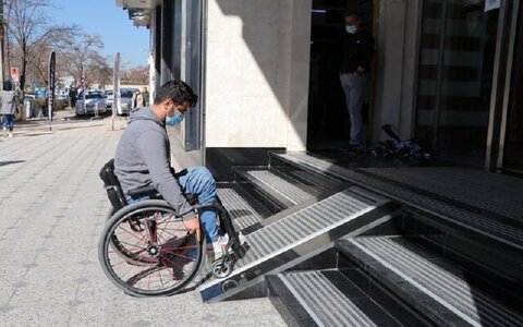 مناسب‌سازی شهر، راهی برای دسترسی معلولان به همه امکانات