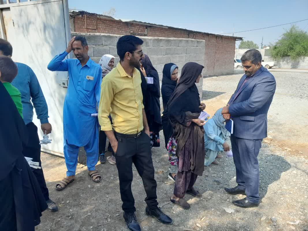 ساکنان روستای «مهتابی زیارت» عنبرآباد از خدمت بهزیستی بهرمند شدند