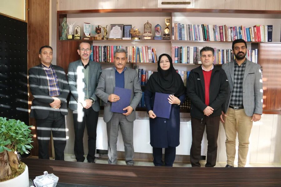 تفاهمنامه همکاری اداره کل بهزیستی و اداره کل کتابخانه های عمومی استان کردستان امضاء شد