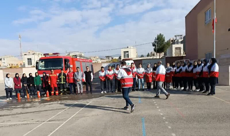 نظرآباد | مشارکت اورژانس اجتماعی در برگزاری مانور سراسری زلزله در شهرستان نظرآباد