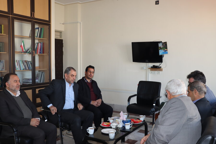 گزارش تصویری ا جلسه هم اندیشی با قربانی مدیر عامل انجمن خیرین مسکن ساز استان