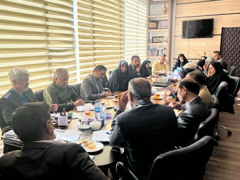 گزارش تصویری|نشست اندیشه ورزان در دفتر مدیر کل بهزیستی فارس