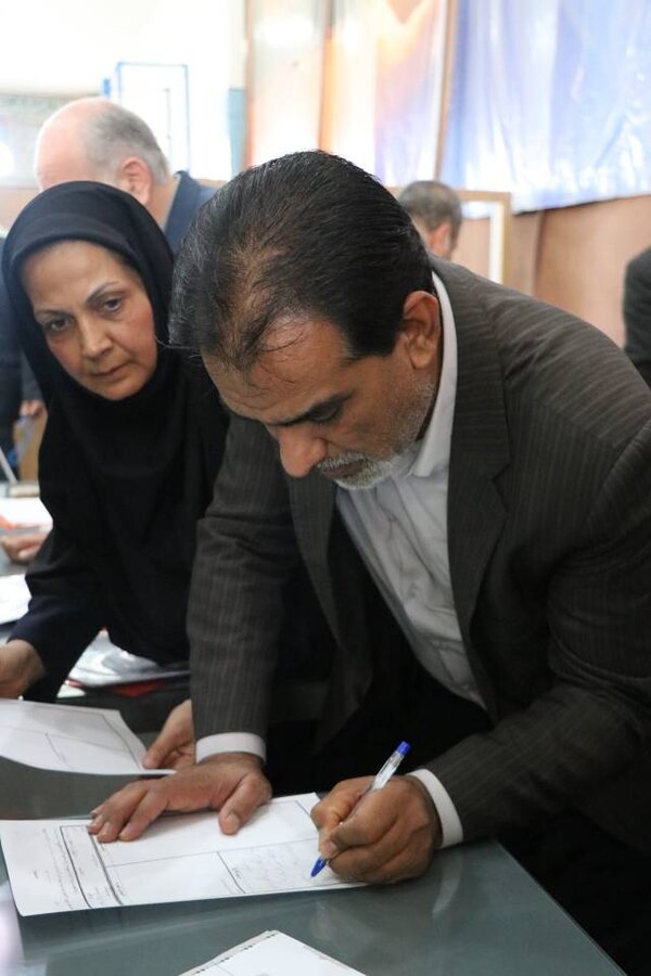 حضور مدیر کل و کارکنان بهزیستی استان کرمان درمیز ارتباطات نماز جمعه حضور مدیر کل و کارکنان بهزیستی استان کرمان درمیز ارتباطات نماز جمعه