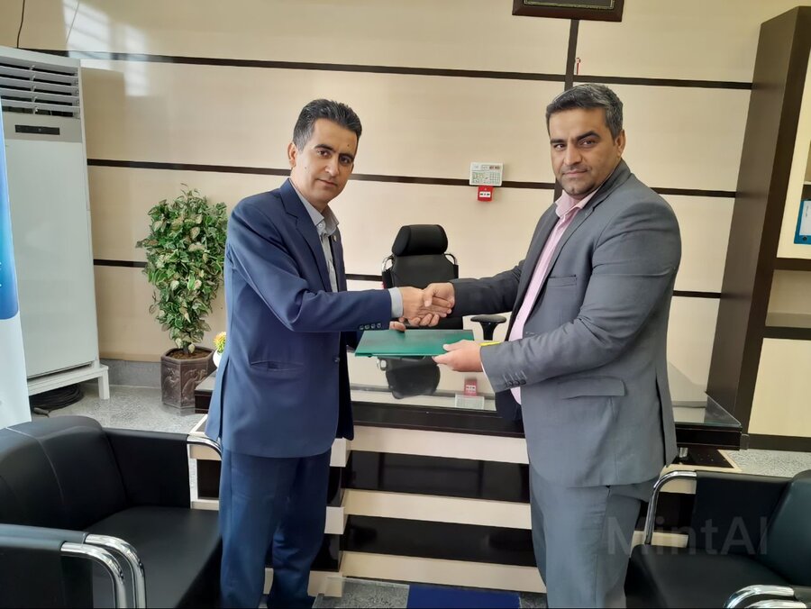 تقدیر بهزیستی از مدیران شعب بانک های شهرستان عنبرآباد تقدیر بهزیستی از مدیران شعب بانک های شهرستان عنبرآباد