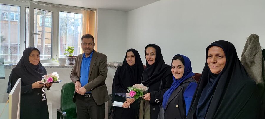 ملایر| تبریک روز جهانی به کارکنان شاغل دارای معلولیت