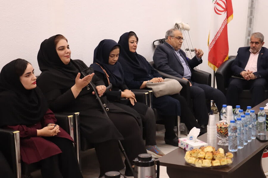 نشست صمیمانه فرماندار بوشهر با مدیران عامل انجمن های معلولین