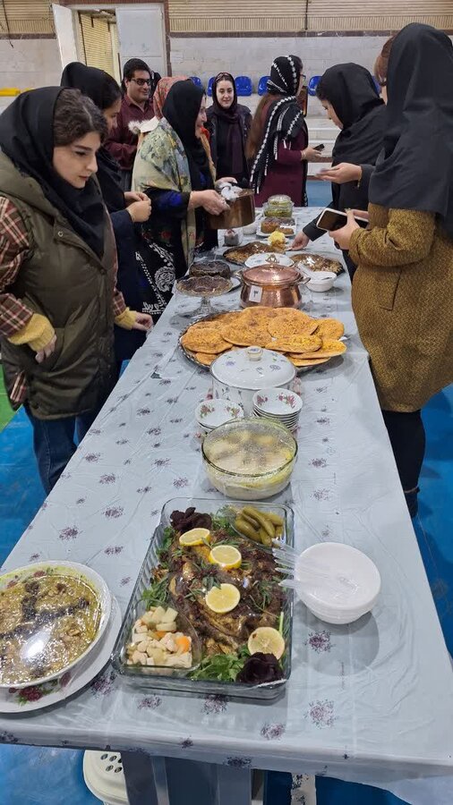 سقز | جشنواره غذاهای محلی در سنته 