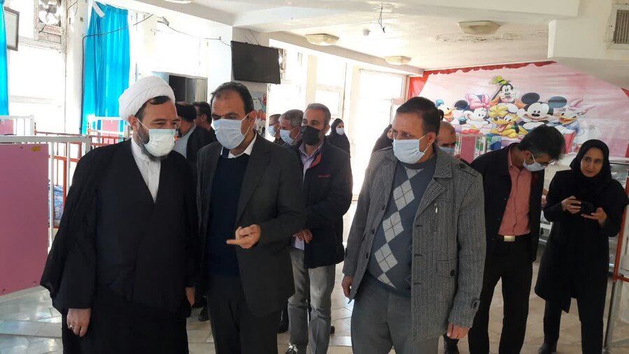 بازدید مسئولین شهرستان بیجار از مرکز مراقبتی توانبخشی ۲۲ بهمن