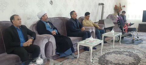 دیدار فرماندار شهرستان چایپاره با خانواده  دارای معلول موفق