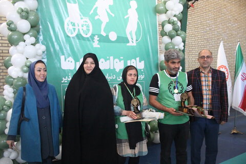 گزارش تصویری | جشنواره ورزشی و بازی های بومی و محلی بلندهمتان استان البرز در ساوجبلاغ برگزار شد