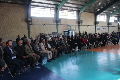 گزارش تصویری | جشنواره ورزشی و بازی های بومی و محلی بلندهمتان استان البرز در ساوجبلاغ برگزار شد