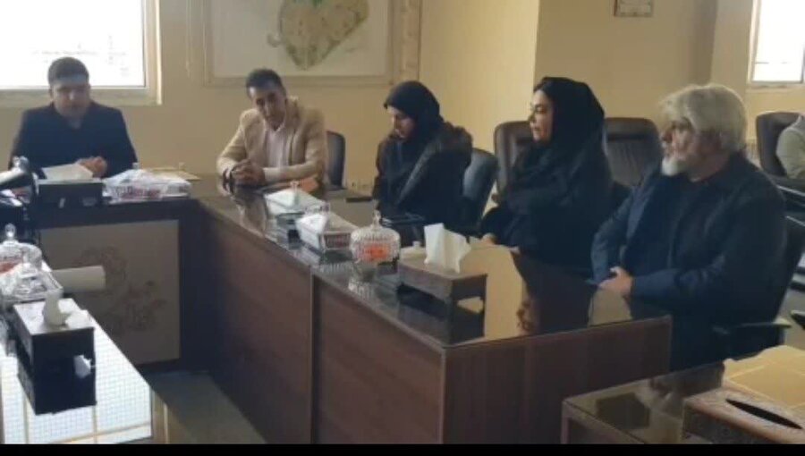 ابلاغ حکم مشاور شهردار در امور معلولین در کامیاران