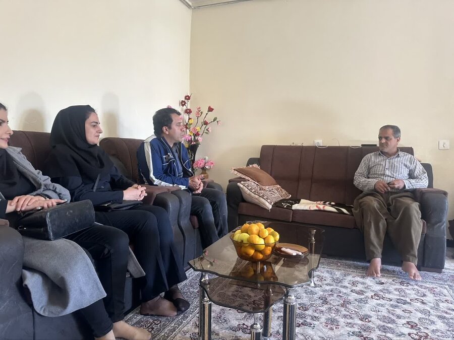 مریوان/ بازدید از خانواده توانخواهان تحت حمایت بهزیستی