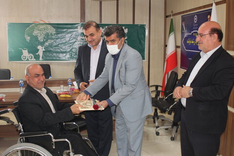 گزارش تصویری| از کارکنان دارای معلولیت  بهزیستی خوزستان  تقدیر شد