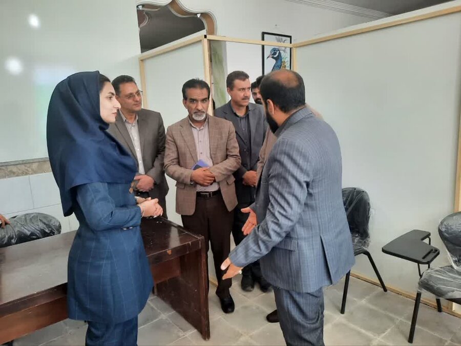 نخستین مرکز روزانه توانبخشی و حرفهآموزی معلولان پسرانه بالای ۱۴ سال  زرند افتتاح شد. نخستین مرکز روزانه توانبخشی و حرفهآموزی معلولان پسرانه بالای ۱۴ سال  زرند افتتاح شد.