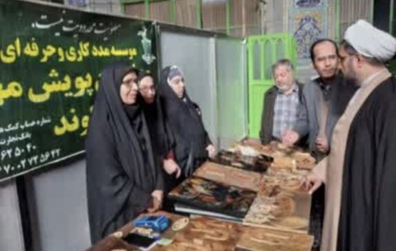 دماوند| برپایی نمایشگاه دستاوردها و صنایع دستی معلولین در مصلی نماز جمعه 