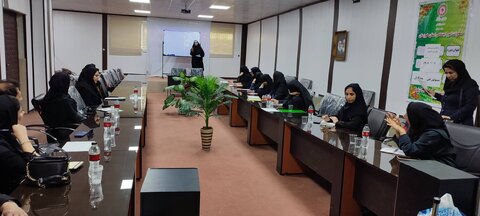 جلسه آموزشی و بازخوانی دستورالعمل های تخصصی حوزه اجتماعی در اداره بهزیستی دزفول برگزار شد