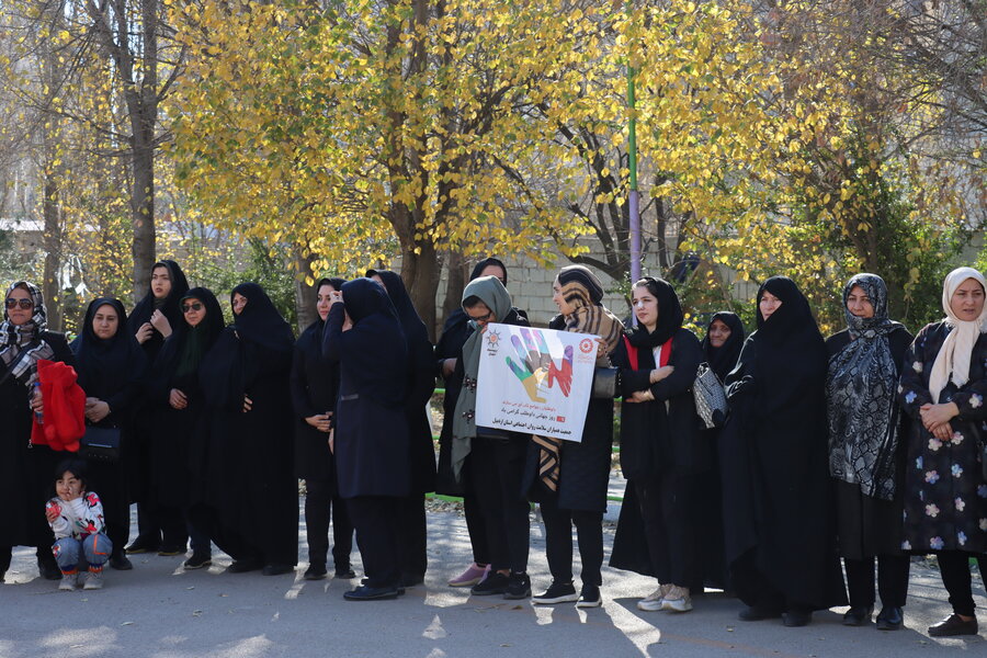 روزجهانی داوطلب فرصتی جهت حمایت از خدمات داوطلبانه همیاران سلامت روان و تیم های محب بهزیستی استان اردبیل