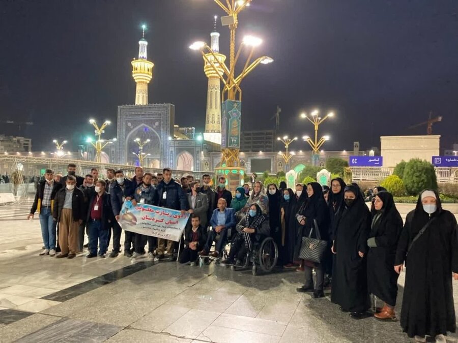 قــروە| اعزام انجمن معلولین باران بە مشهد مقدس
