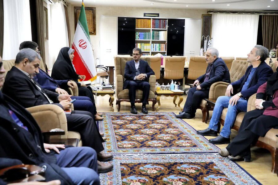 دیدار رئیس فدارسیون ورزشهای نابینایان و کم بینایان کشور با استاندار کردستان