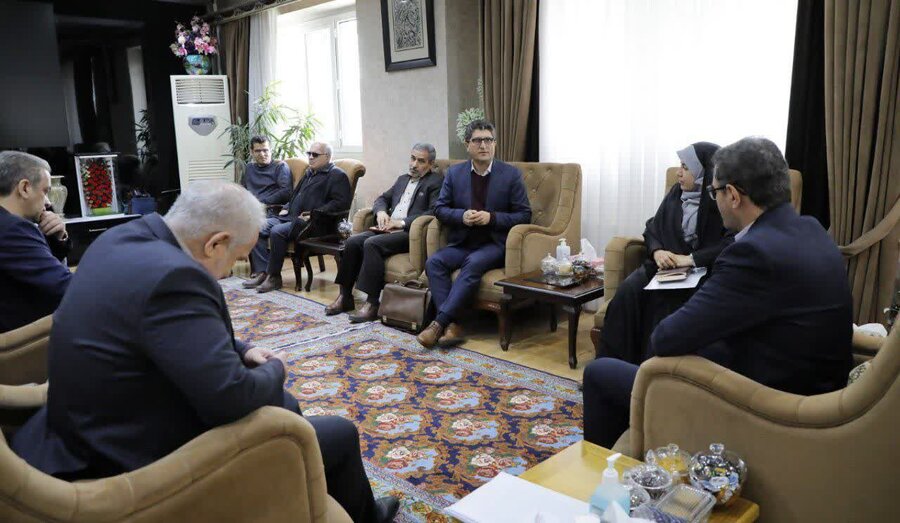 دیدار رئیس فدارسیون ورزشهای نابینایان و کم بینایان کشور با استاندار کردستان