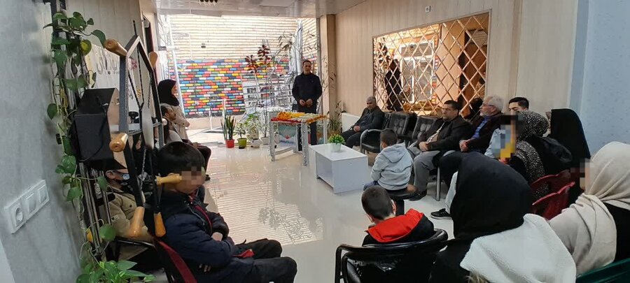 برگزاری مراسم روز جهانی معلولین در مرکز توانبخشی شهرستان تکاب