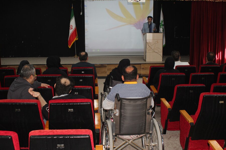سمینار علمی،آموزشی ویژه افراد دارای معلولیت در اهواز برگزار شد