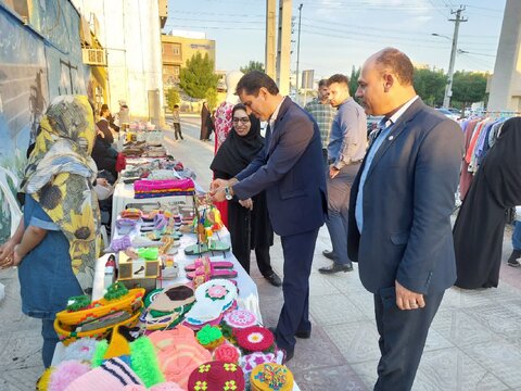 بازدید سرپرست بهزیستی بوشهر از نمایشگاه صنایع دستی توانمندیهای معلولین شهرستان های گناوه و بوشهر