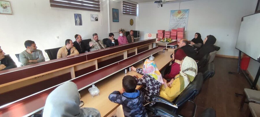 تقدیر از برندگان مسابقات ورزشی در بهزیستی دیواندره