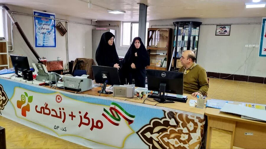 بازدید رئیس بهزیستی چالدران از مرکز مثبت زندگی