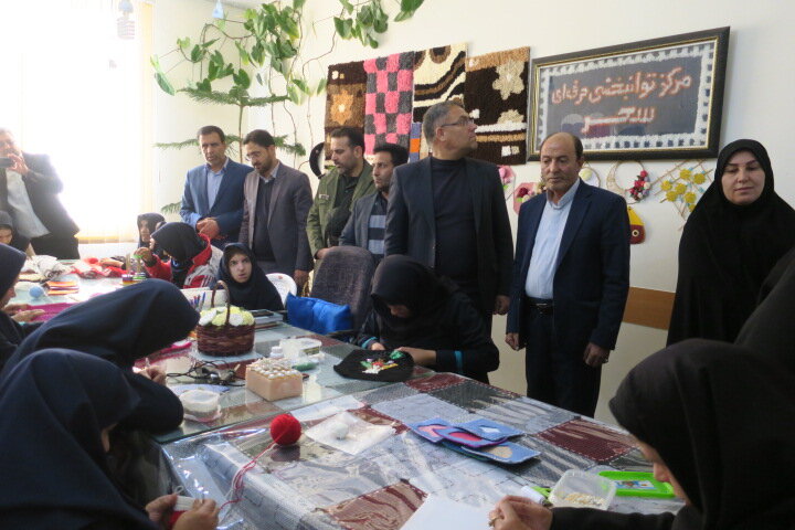 گلپایگان| بازدید مسئولین شهرستان از مرکز توانبخشی سحر