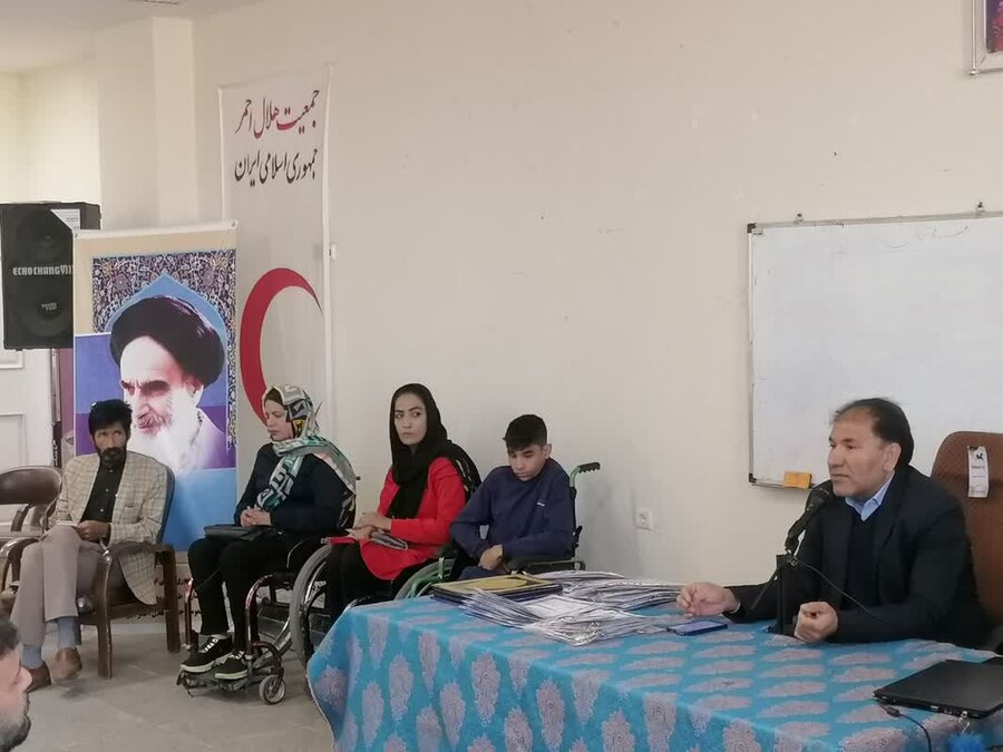 تجلیل از ورزشکاران دارای معلولیت در شهرستان بم تجلیل از ورزشکاران دارای معلولیت در شهرستان بم