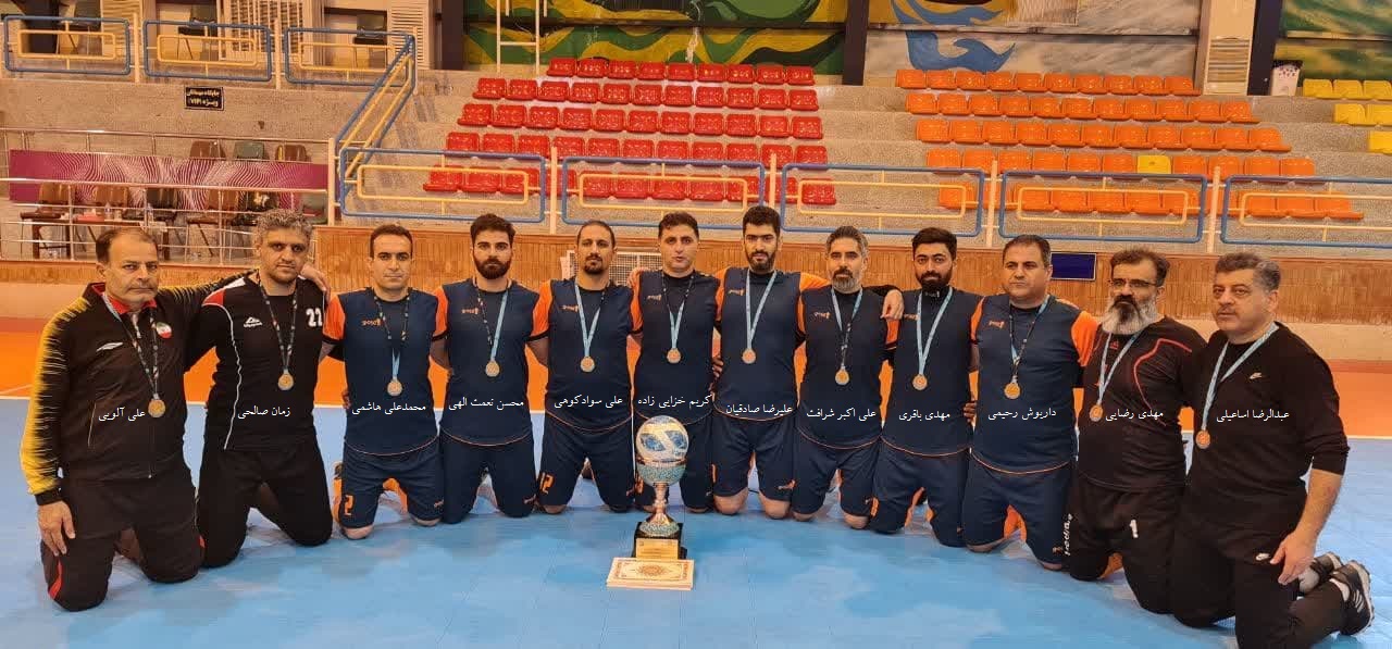 مدیرکل بهزیستی اصفهان قهرمانیِ تیمِ فوتسالِ کارکنان این اداره کل را تبریک گفت
