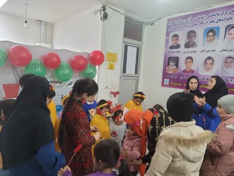 گزارش تصویری| جشن یلدا در مرکز توانبخشی «نیوشا»  در اهر